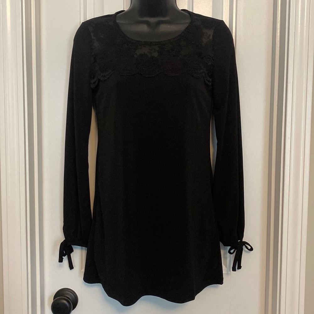 White House Black Market Blouse